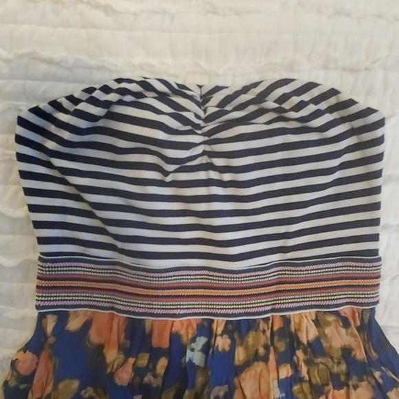 Strapless summer dress - Picture 2 of 3